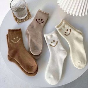 Neutral Happy Socks (Pack of 4) by Yellow The Label BRAND NEW STILL IN PACKAGING